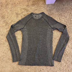 FIGS long sleeve shirt